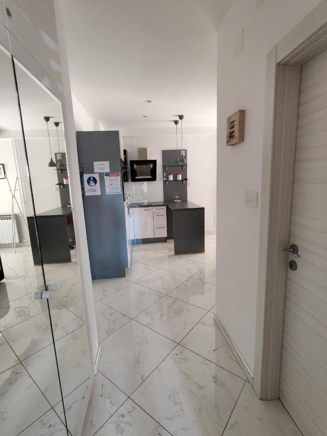 Biuk Apartments Novi Vinodolski Buitenkant foto