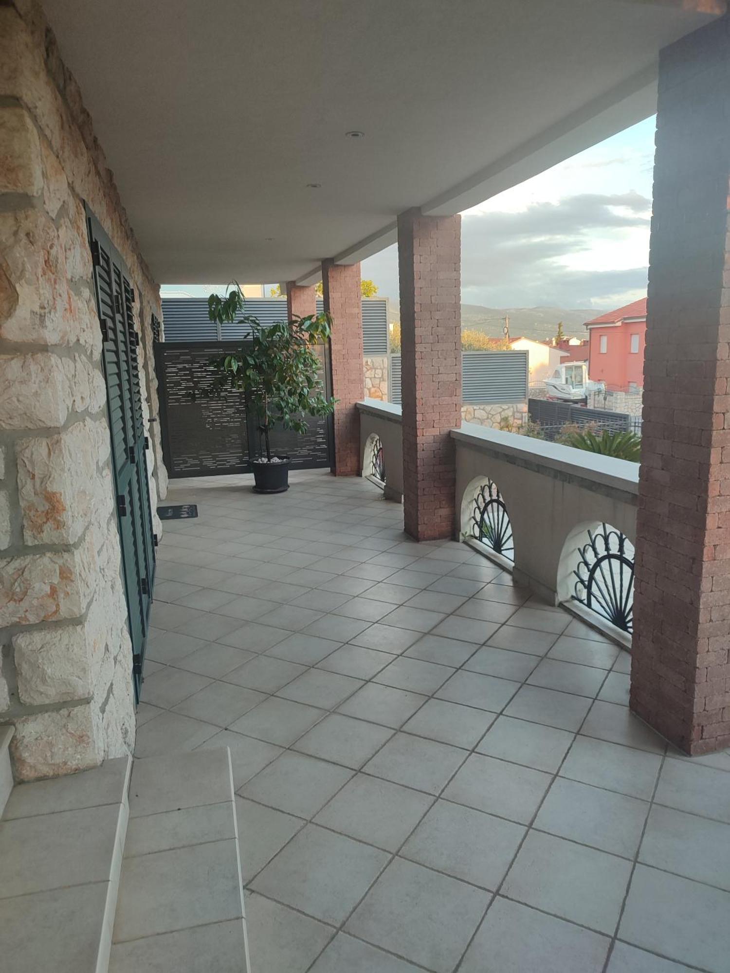 Biuk Apartments Novi Vinodolski Buitenkant foto