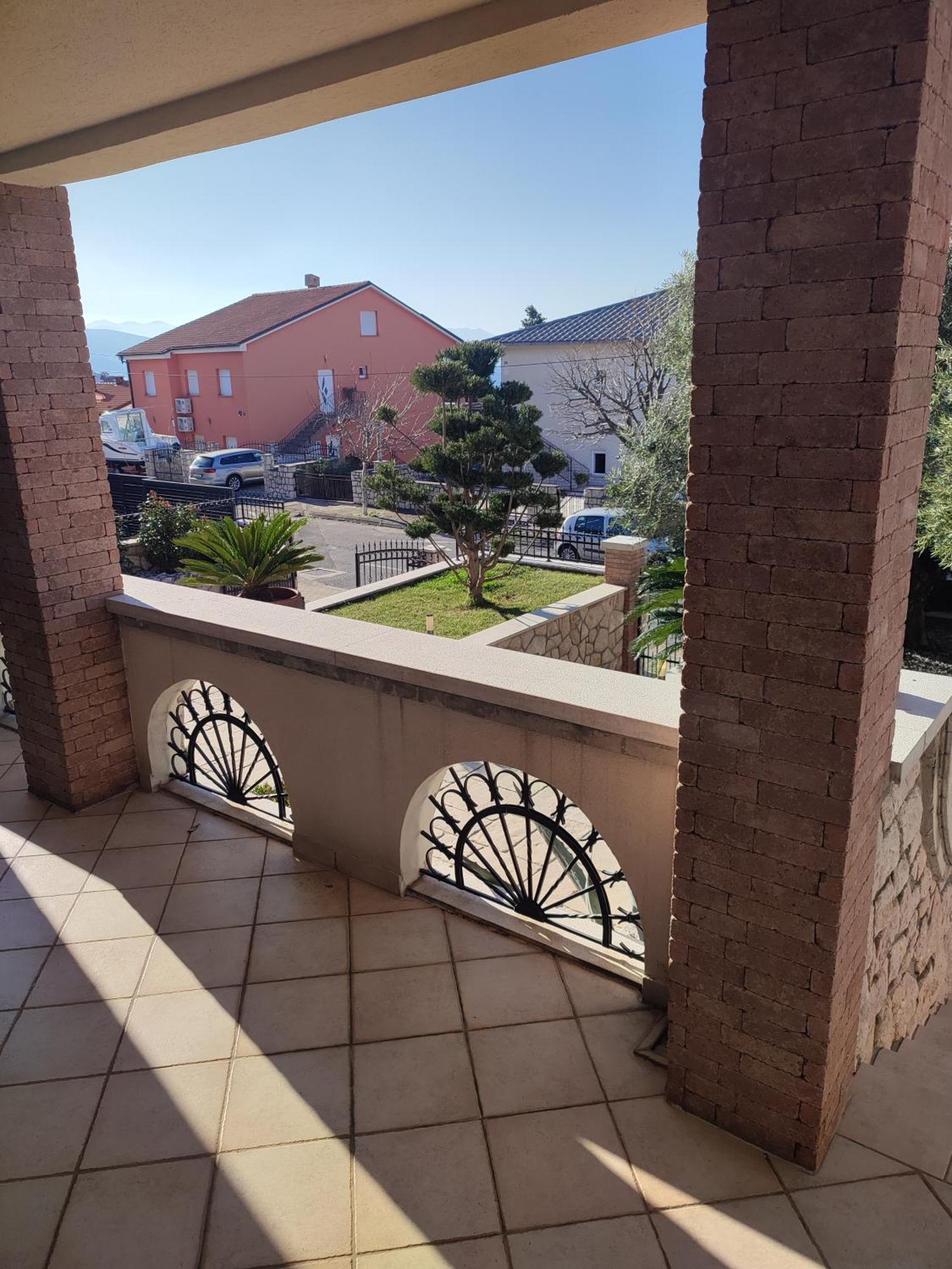 Biuk Apartments Novi Vinodolski Buitenkant foto